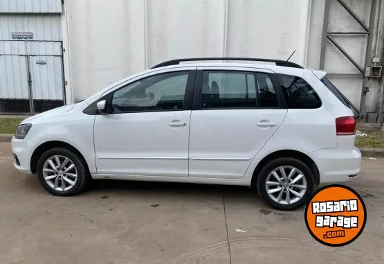 Volkswagen Suran 1.6 Trendline 2015  2015 - foto 1