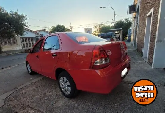 Toyota Etios  2018 - foto 2