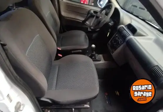 Chevrolet Corsa  2012 - foto 2