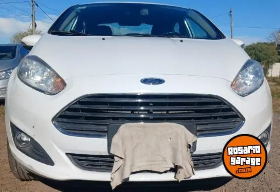 Ford Fiesta  2015 - foto 2