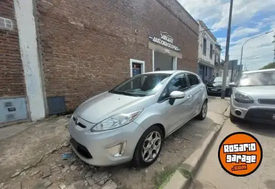 Ford Fiesta  2013 - foto 1