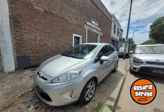 Ford Fiesta  2013 - foto 2