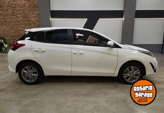 Toyota Yaris Xls 1.5 5Ptas Cvt  2021 - foto 5