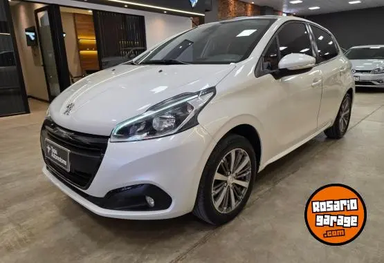 Peugeot 208 Feline 1.6L Mt 5P  2020 - foto 1
