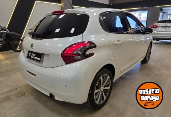 Peugeot 208 Feline 1.6L Mt 5P  2020 - foto 4