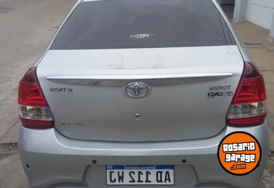 Toyota Etios Xls 4P Certificado  2018 - foto 3