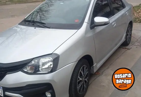 Toyota Etios Xls 4P Certificado  2018 - foto 4