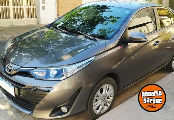 Toyota Yaris Xls 1.5 6M/T Sedán  2019 - foto 2