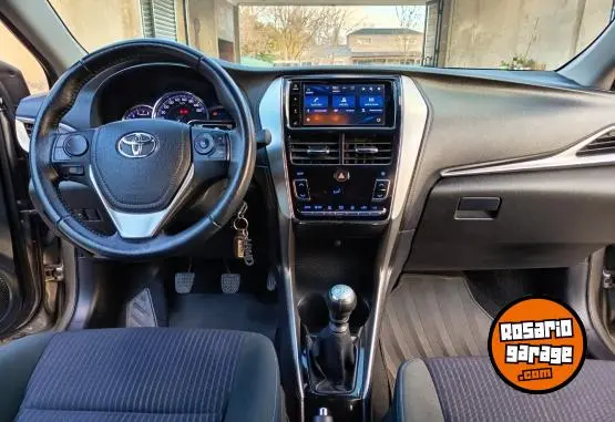 Toyota Yaris Xls 1.5 6M/T Sedán  2019 - foto 3