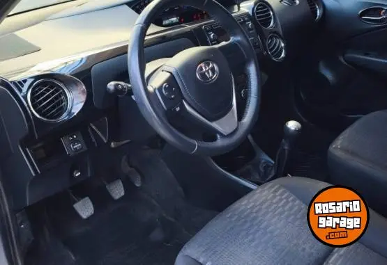 Toyota Etios Xls  2015 - foto 3