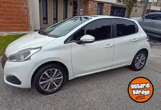 Peugeot 208 Allure  2017 - foto 1