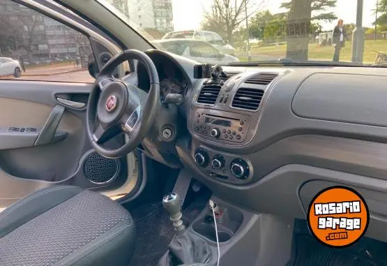 Fiat Grand Siena  2015 - foto 4