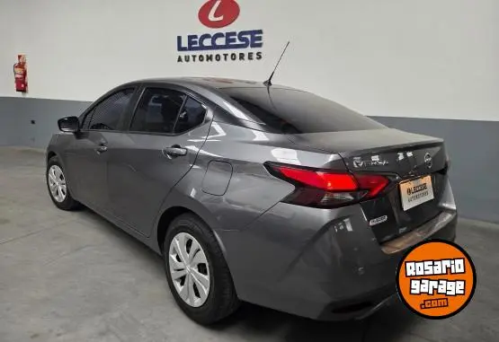 Nissan Versa  2021 - foto 2