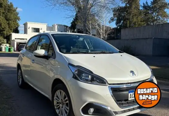 Peugeot 208 Allure  2018 - foto 3