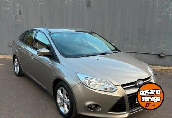 Ford Focus S  2014 - foto 1