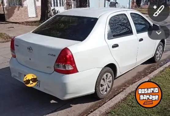 Toyota Etios  2017 - foto 2