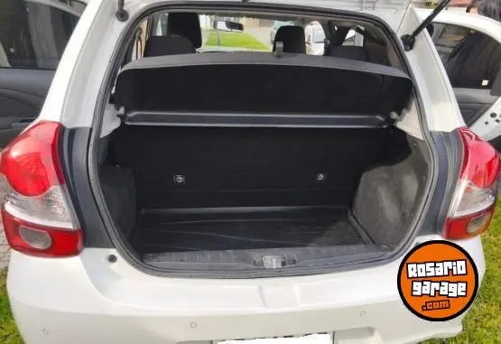Toyota Etios  2023 - foto 2