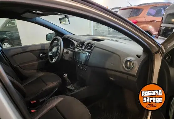 Renault Logan  2022 - foto 3