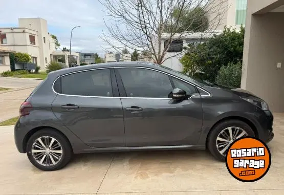 Peugeot 208 Tiptronic Felline  2018 - foto 4