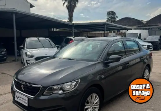 Peugeot 301 Allure 1.6  2017 - foto 1