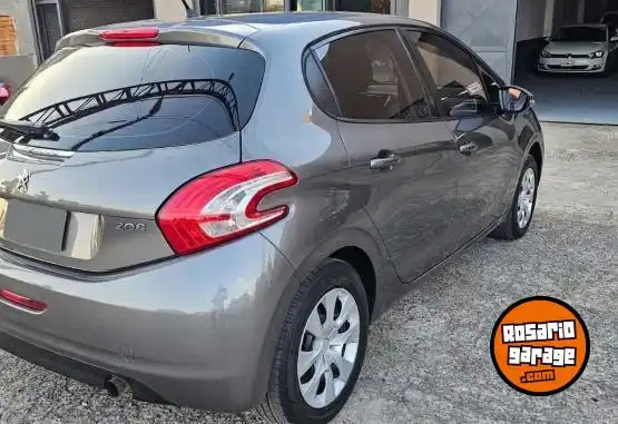 Peugeot 208  2015 - foto 2
