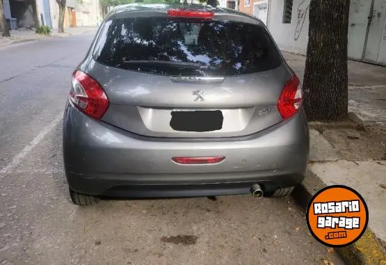 Peugeot 208 Allure Touchscreen  2015 - foto 2