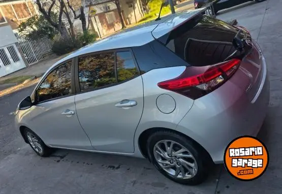 Toyota Yaris  2023 - foto 2