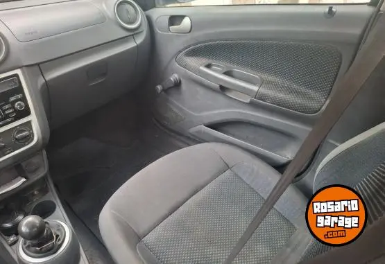 Volkswagen Voyage  2015 - foto 1