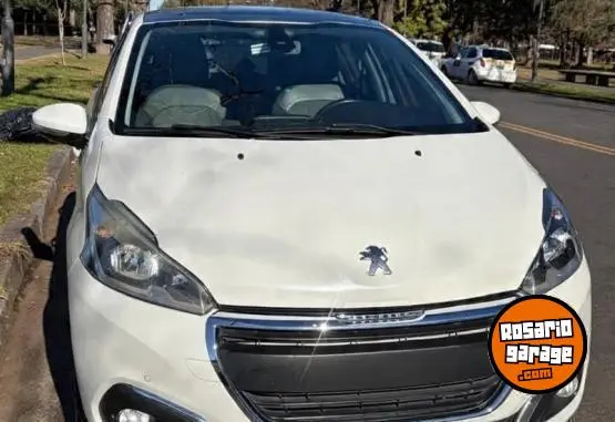 Peugeot 208 Feline  2017 - foto 1