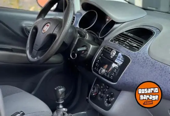 Fiat Punto Attractive 1.4  2013 - foto 4