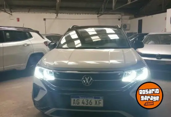 Volkswagen Taos Highline Bi Tono 250  2024 - foto 2