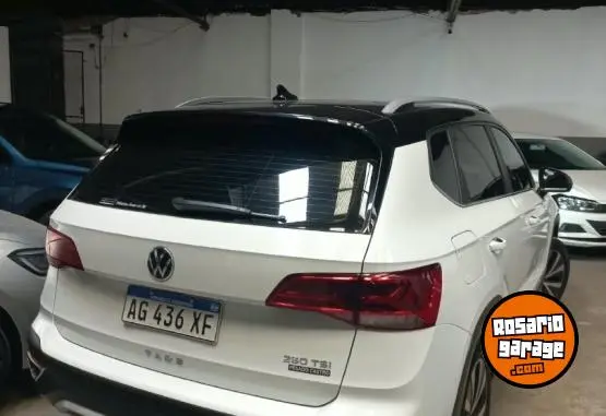 Volkswagen Taos Highline Bi Tono 250  2024 - foto 4