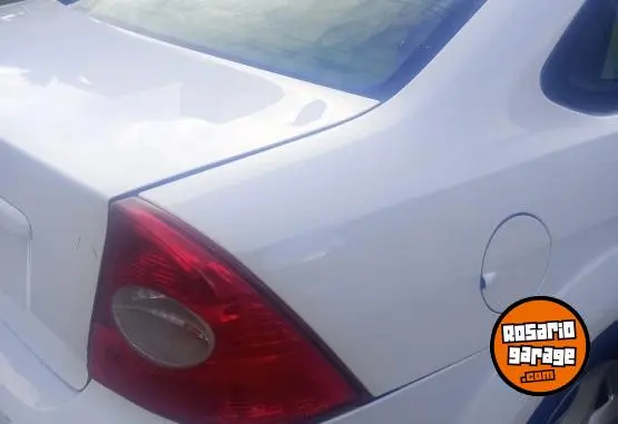 Ford Focus  2012 - foto 1