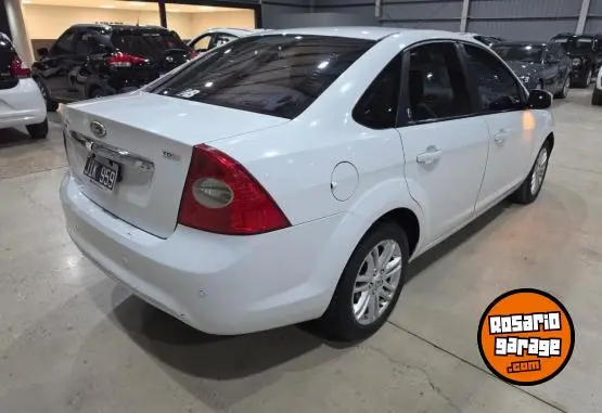 Ford Focus Ghia  2010 - foto 3