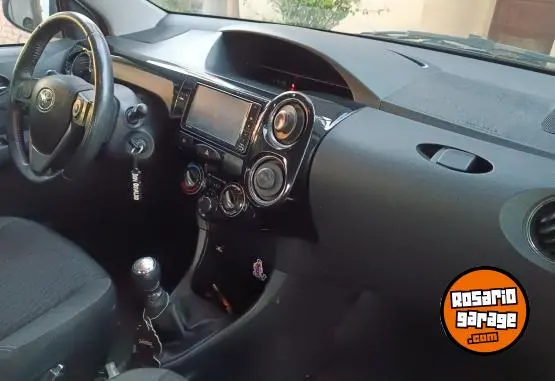 Toyota Etios Xls  2016 - foto 4