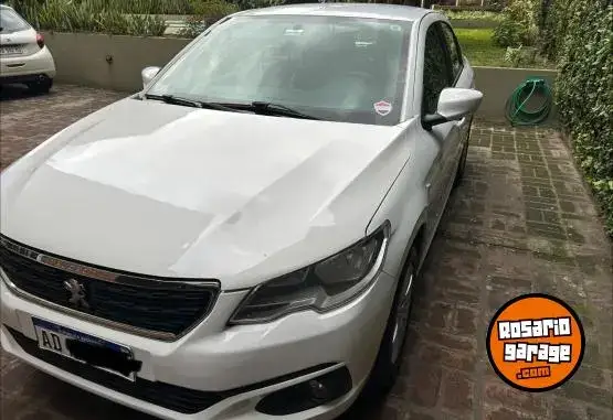 Peugeot 301 Allure 1.6  2018 - foto 1