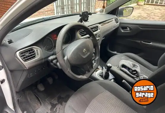 Peugeot 301 Allure 1.6  2018 - foto 3