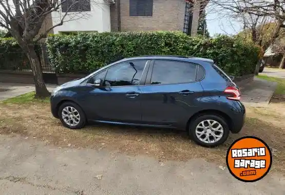 Peugeot 208  2015 - foto 1