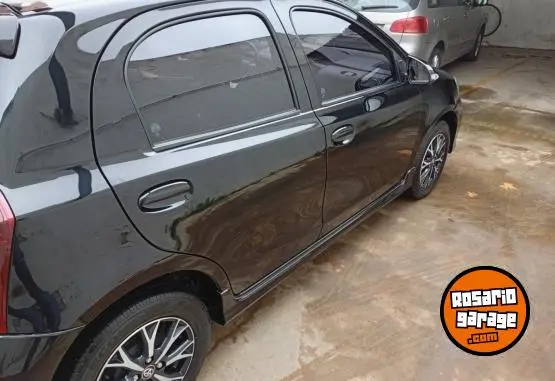 Toyota Etios Platinum  2018 - foto 2