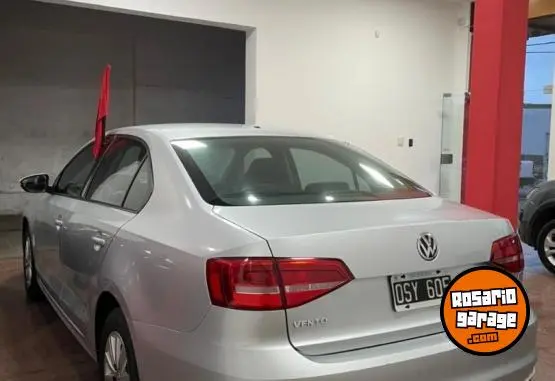 Volkswagen Vento Comfortline 2.0  2015 - foto 2