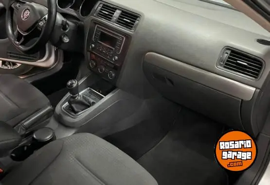 Volkswagen Vento Comfortline 2.0  2015 - foto 4