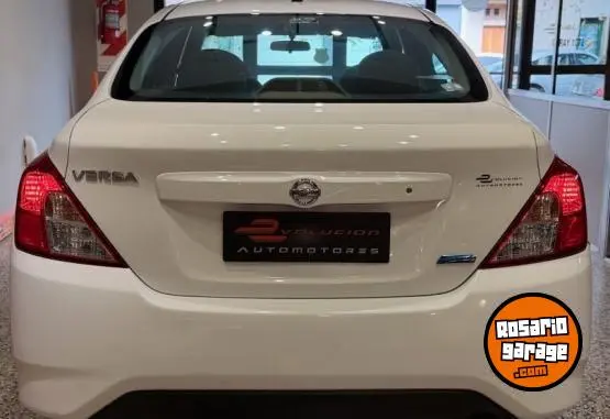 Nissan Versa Advance Purã Drive  2015 - foto 4