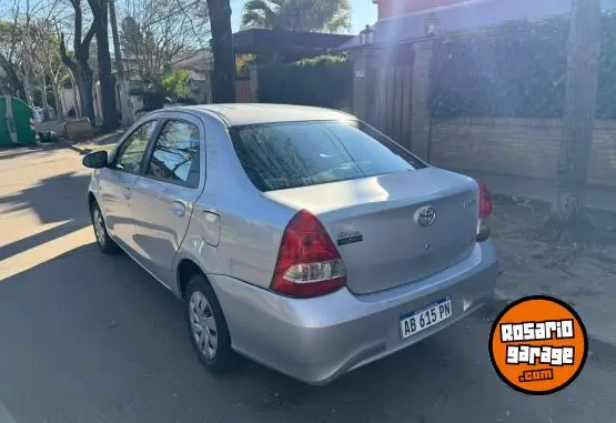 Toyota Etios  2017 - foto 4