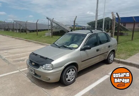Chevrolet Corsa Clasic  2010 - foto 3