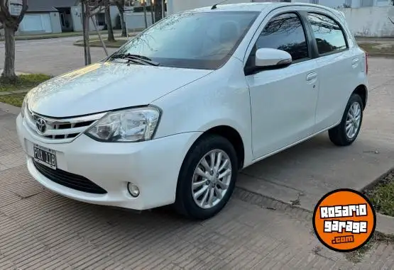 Toyota Etios 2016 - foto 1