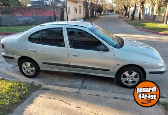 Renault Megane 2000 - foto 1