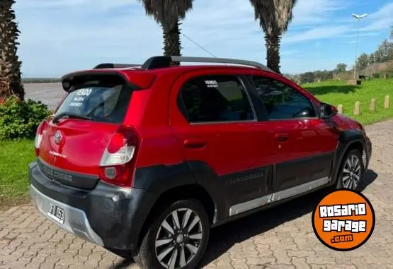 Toyota Etios Cross  2015 - foto 3