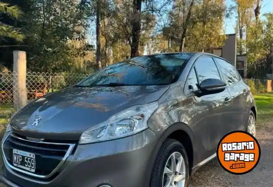 Peugeot 208  2013 - foto 1