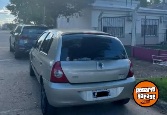 Renault Clio 2 - F2 - 1.2 - 5 P  2011 - foto 2