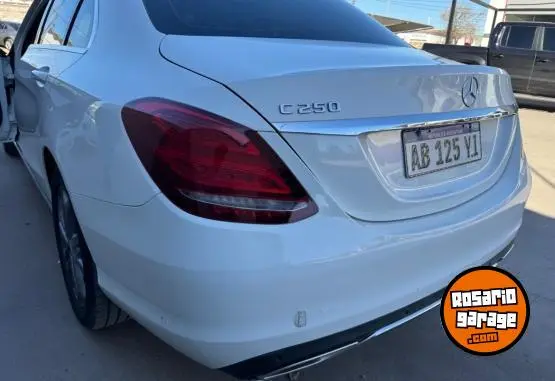 Mercedes-Benz C250  2017 - foto 4
